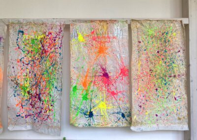 Letní ARTlab – barevné experimenty na velkém formátu